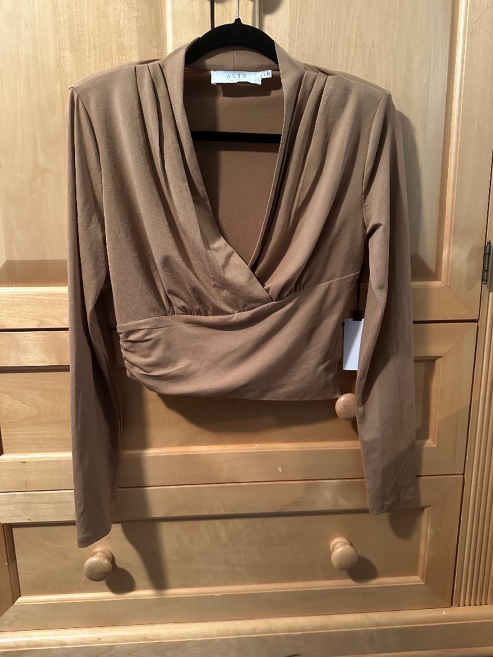 ASTR the Label Brown Long Sleeve Draped Top M